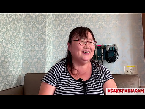 ❤️ Omm grassa Ġappuniża turi t-tits kbar tagħha u tgawdi ġugarell sesswali. Omm Asjatika ta’ 51 sena titkellem dwar l-esperjenza sesswali tagħha. Yukiko 1 OSAKAPORN milf grassa Porn magħmul fid-dar lilna