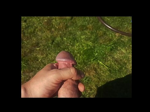 ❤️ Hottie sħun gets pussy roża tagħha fucked u cums bi squirt fi ġnien tas-sajf Porn magħmul fid-dar lilna