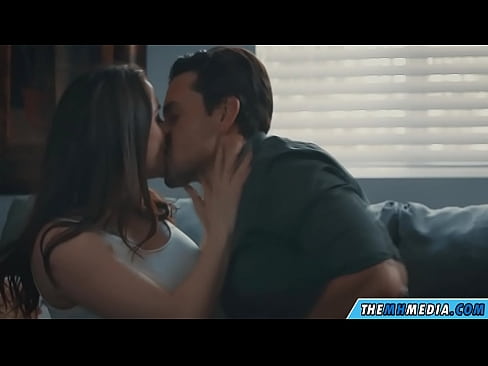 ❤️ Sess romantic ma' mom busty tajba Porn magħmul fid-dar lilna